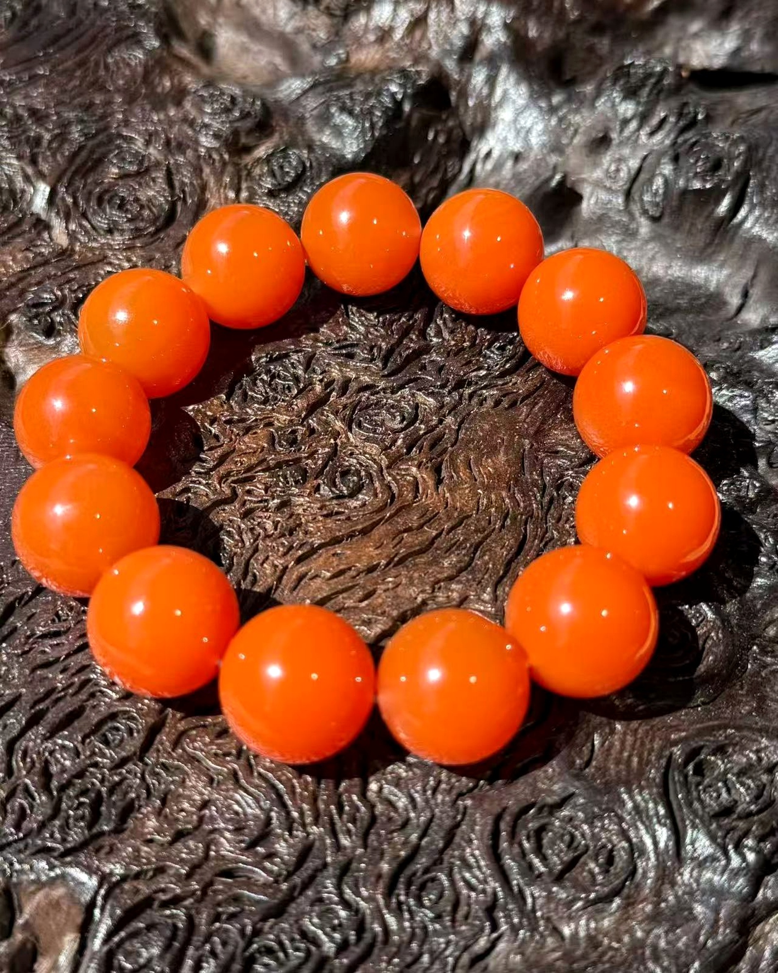 Sunset Round-Bead Bracelet detail